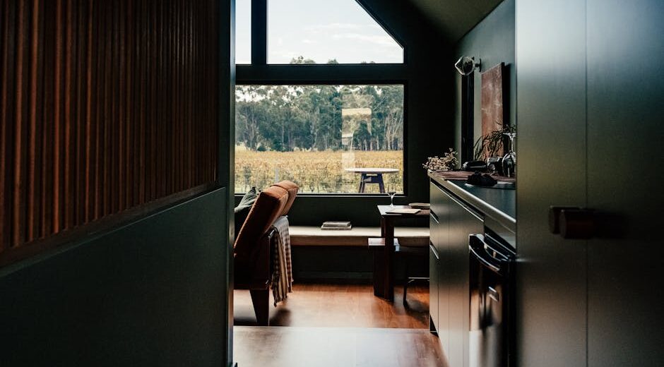 Przesuwne panele shoji z poliwęglanu w mieszkaniu - lekki podział stref i więcej światła krok po kroku