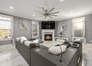 Gniazda podłogowe w mieszkaniu - plan, dobór i montaż w panelach i płytkach krok po kroku