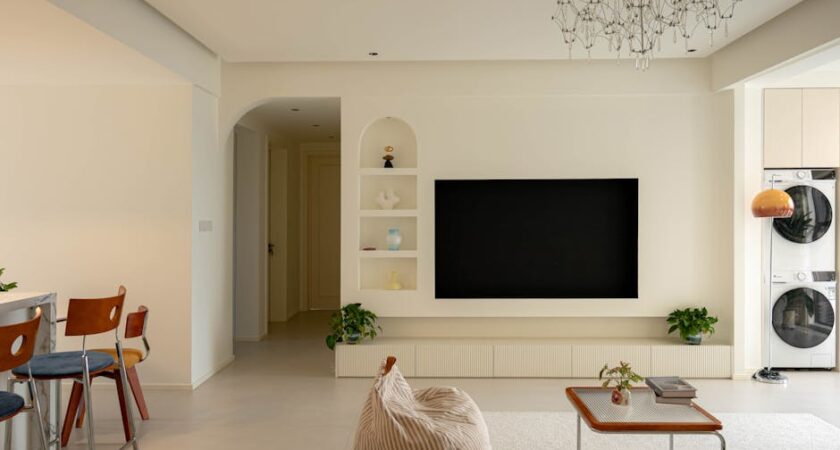 Ściana z płyt trzcinowych w mieszkaniu - akustyka, mikroklimat i montaż krok po kroku