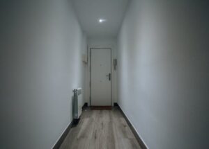 Wycieraczka wpuszczana w podłodze w mieszkaniu - projekt i montaż bez kucia krok po kroku