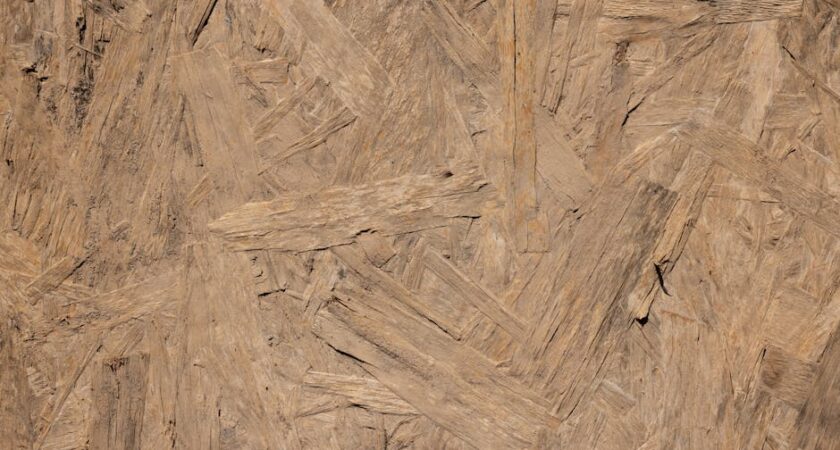 Ściana z płyt OSB w mieszkaniu - projekt, wykończenie i montaż krok po kroku